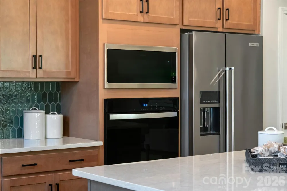 6042 Bella Vista Drive Denver, NC 28037