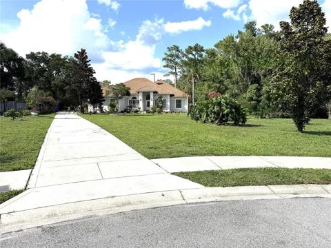 325 LESLIE LANE
