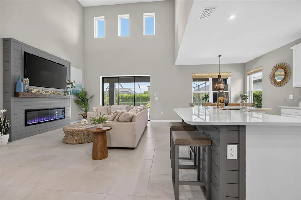 9069 LUNA LANE Sarasota, FL 34241