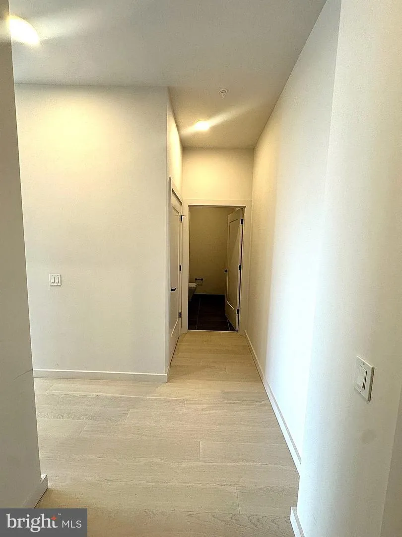 3030 POTOMAC AVENUE #PH5 Arlington, VA 22202
