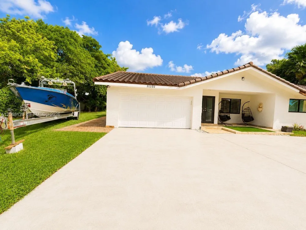 11351 SW 26th St Miami, FL 33165