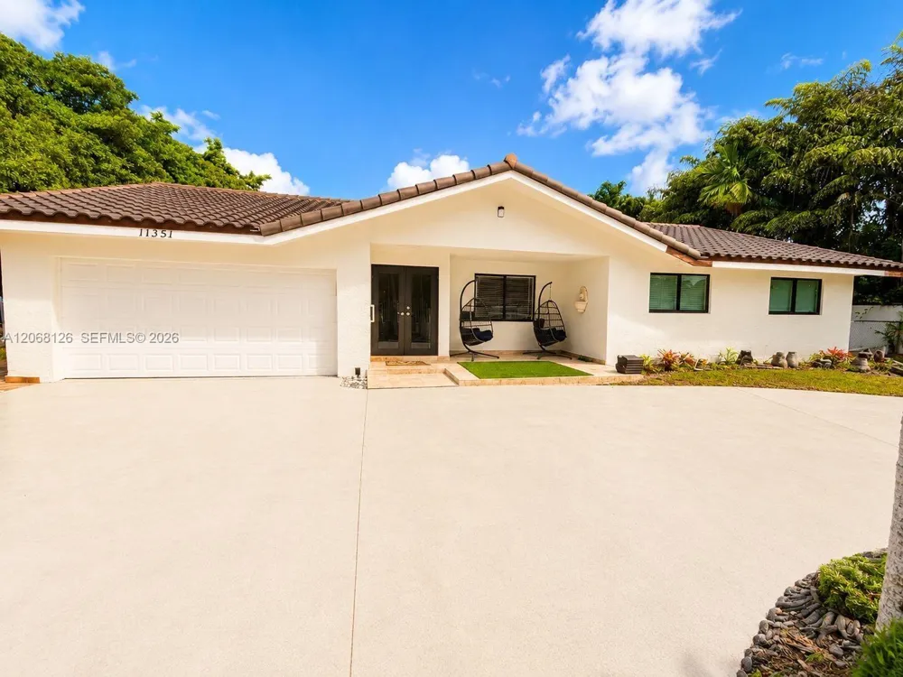 11351 SW 26th St Miami, FL 33165