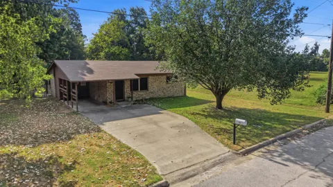 2050 Avon Drive