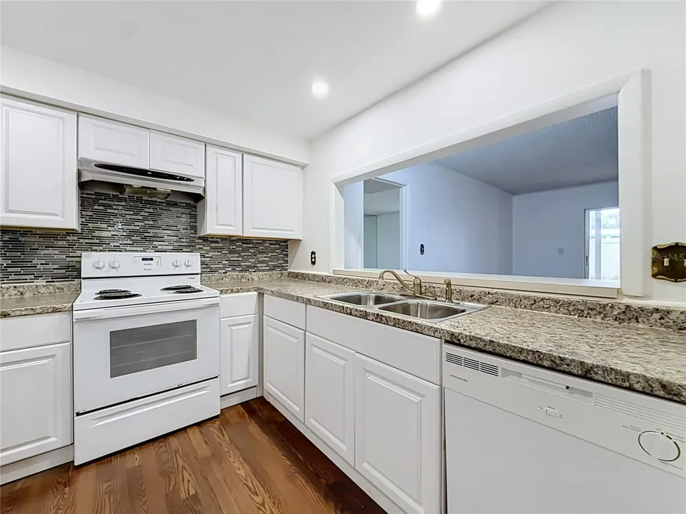 2837 NE 3RD STREET #103 ocala, FL 34470