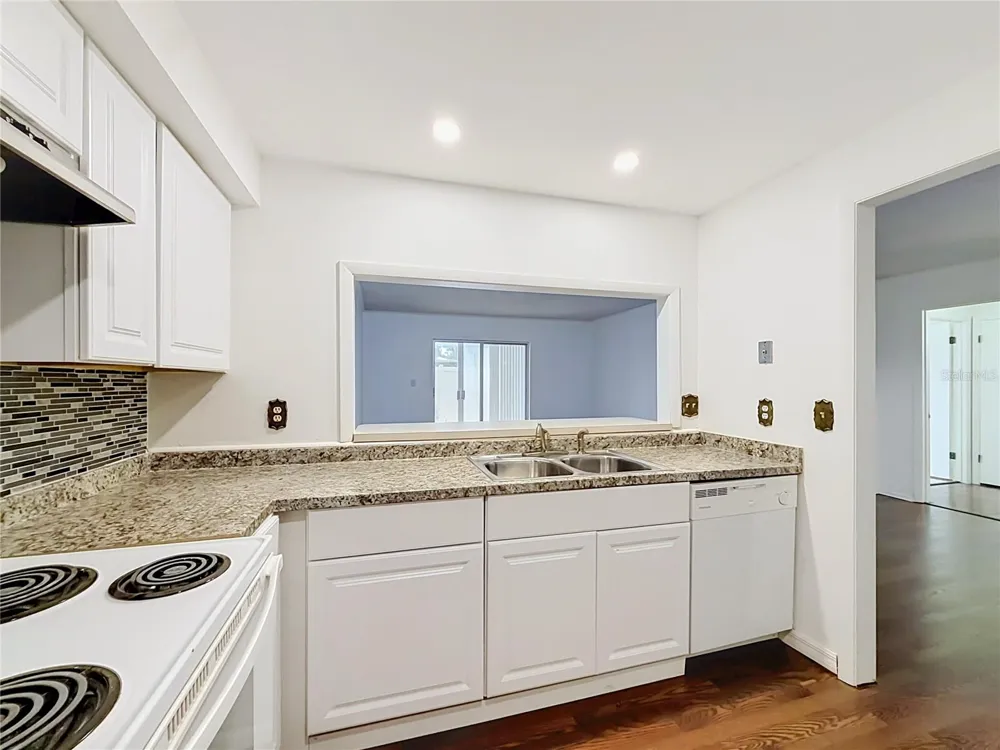 2837 NE 3RD STREET #103 ocala, FL 34470