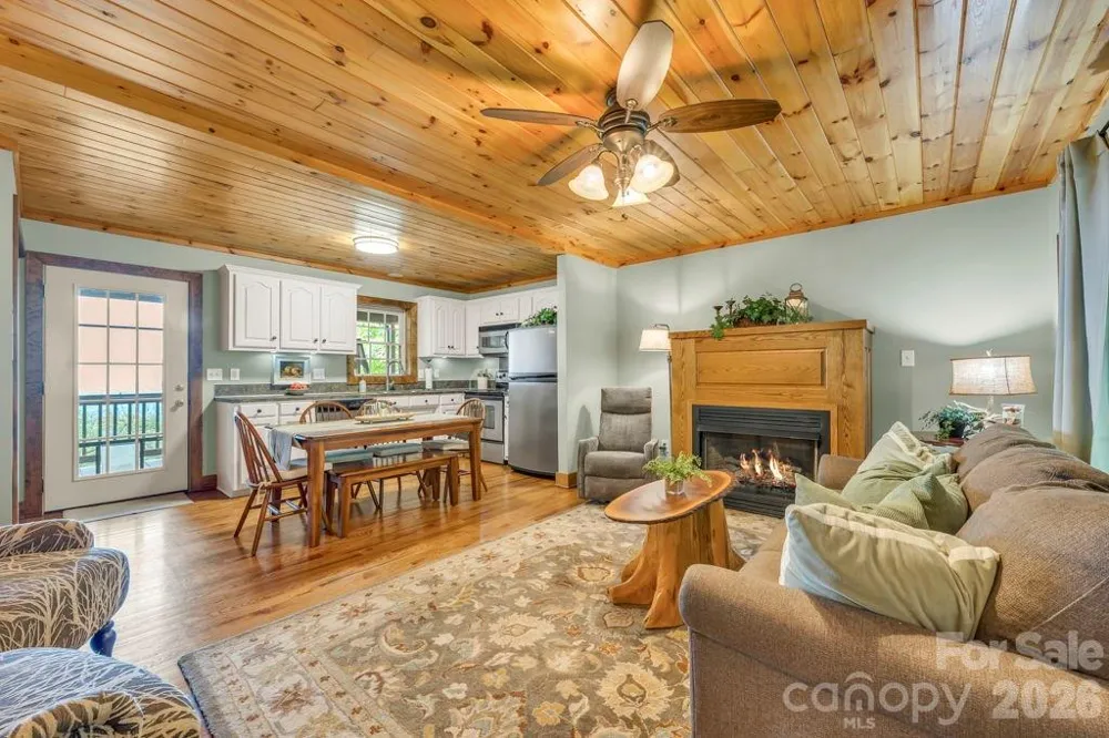 199 Bear Drive Blowing Rock, NC 28605