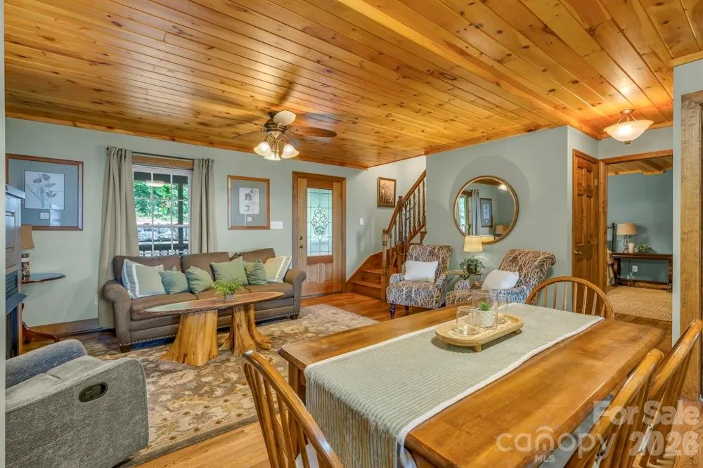 199 Bear Drive Blowing Rock, NC 28605