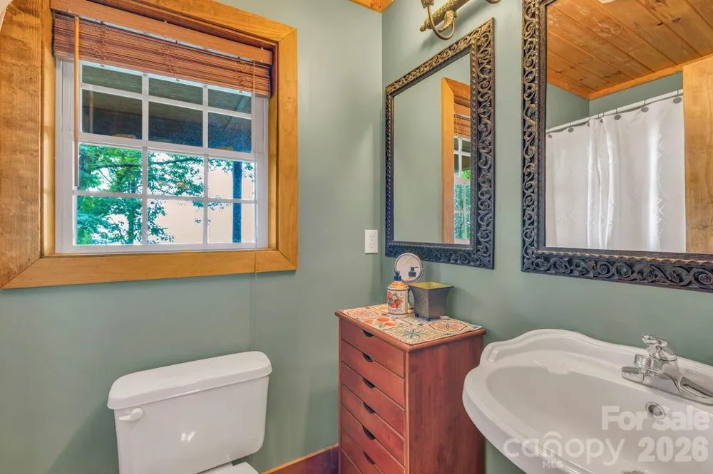 199 Bear Drive Blowing Rock, NC 28605