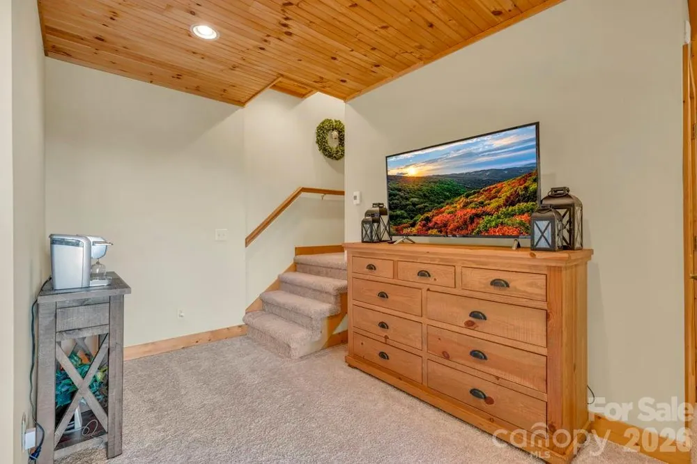 199 Bear Drive Blowing Rock, NC 28605