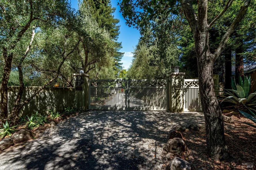 3960 Hagen Road Napa, CA 94558