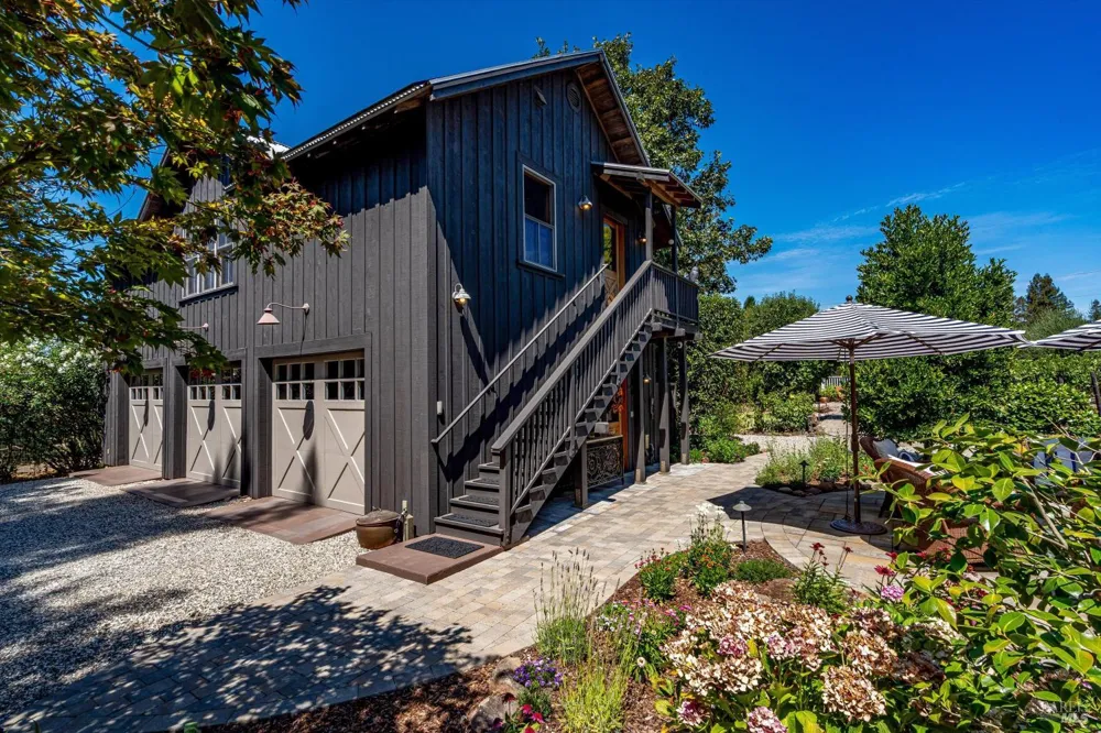 3960 Hagen Road Napa, CA 94558