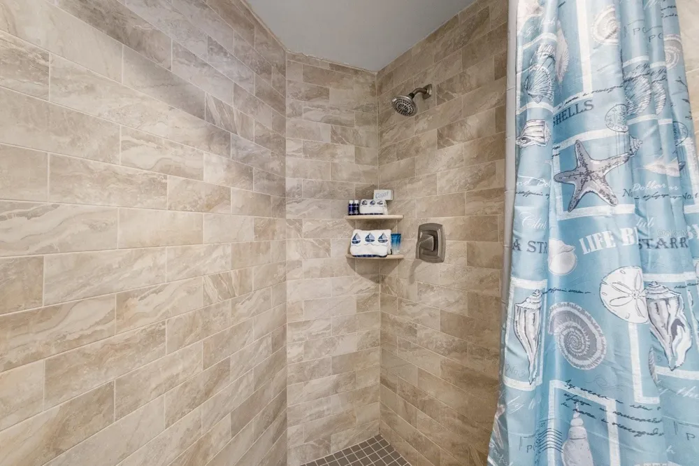 6269 PALMA DEL MAR BOULEVARD S #302 St Petersburg, FL 33715