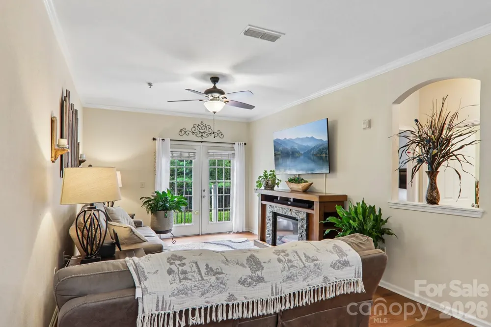 100 Vista Lake Drive #2 Candler, NC 28715