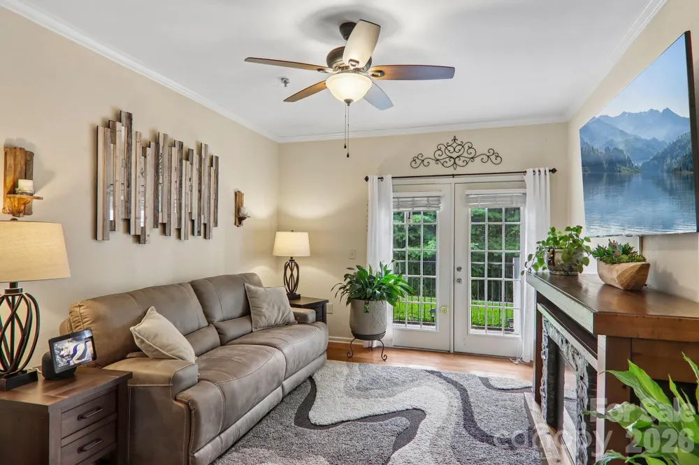 100 Vista Lake Drive #2 Candler, NC 28715