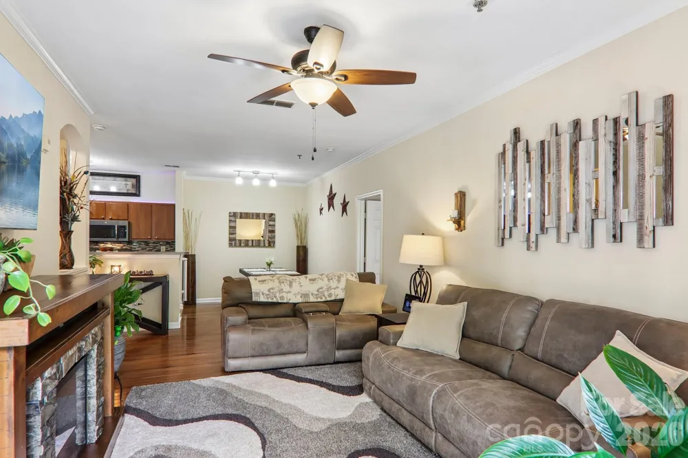 100 Vista Lake Drive #2 Candler, NC 28715