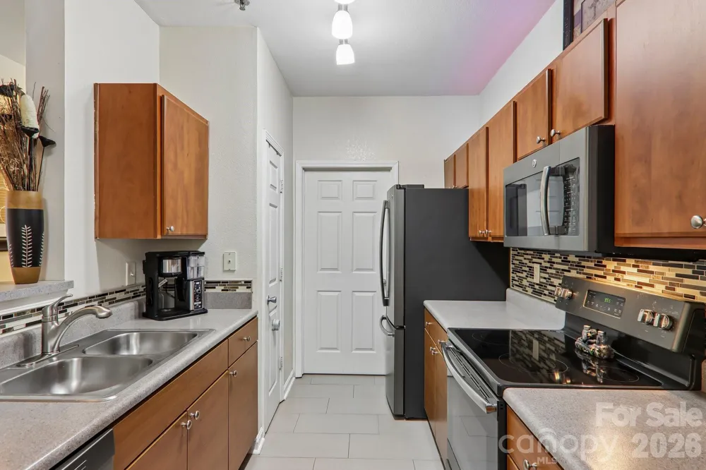 100 Vista Lake Drive #2 Candler, NC 28715