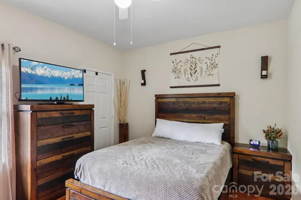 100 Vista Lake Drive #2 Candler, NC 28715