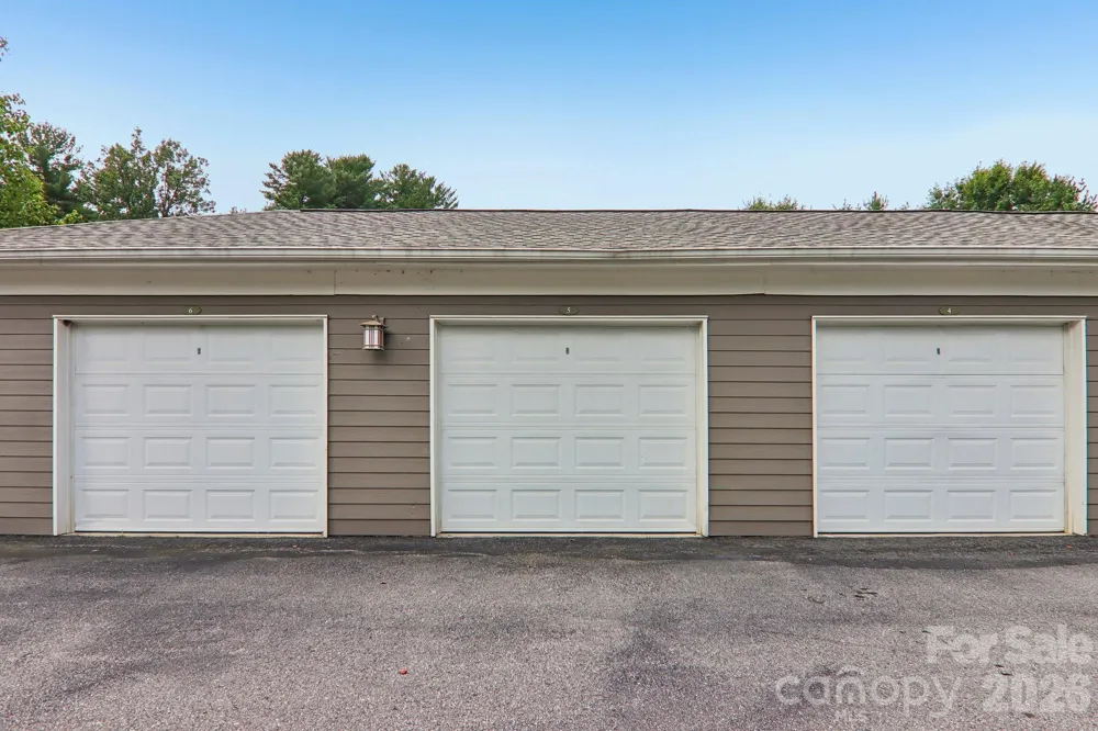 100 Vista Lake Drive #2 Candler, NC 28715