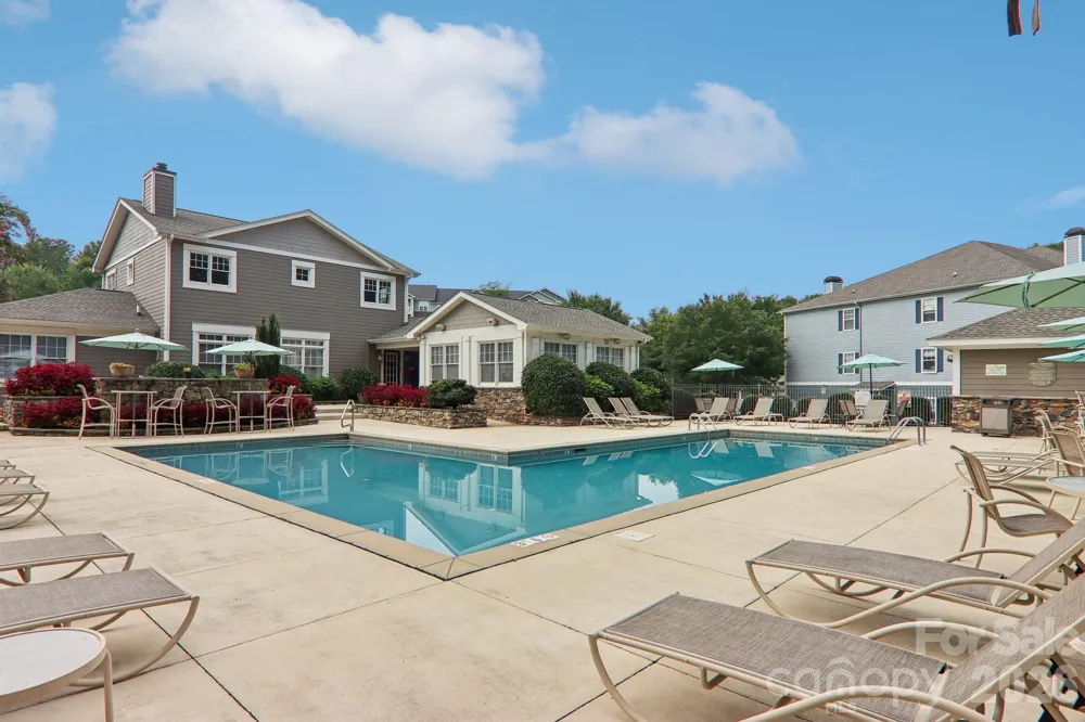 100 Vista Lake Drive #2 Candler, NC 28715