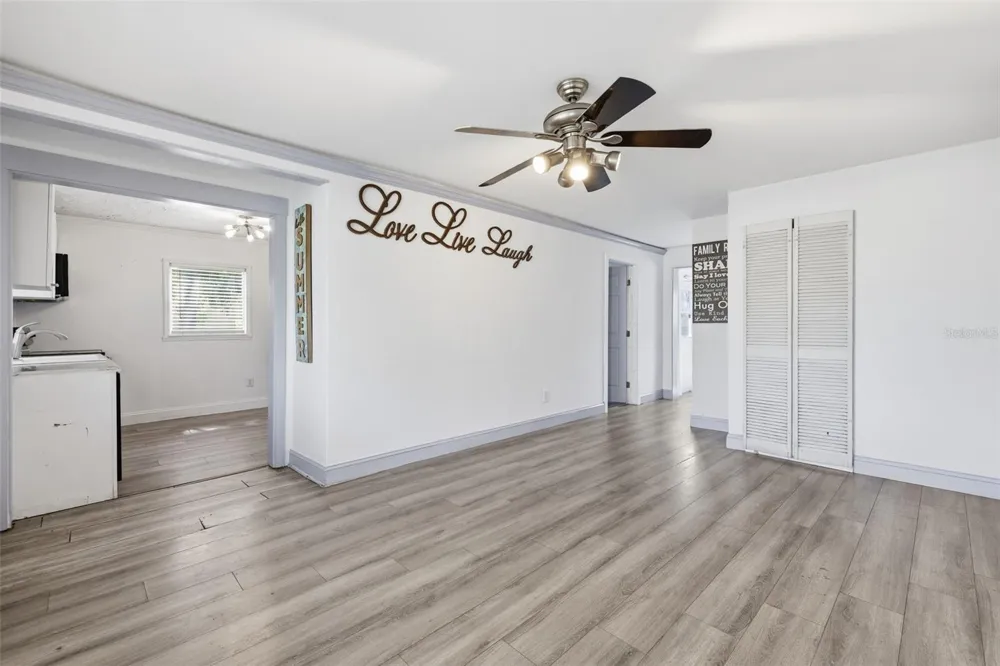 2706 E ANNIE STREET Tampa, FL 33612