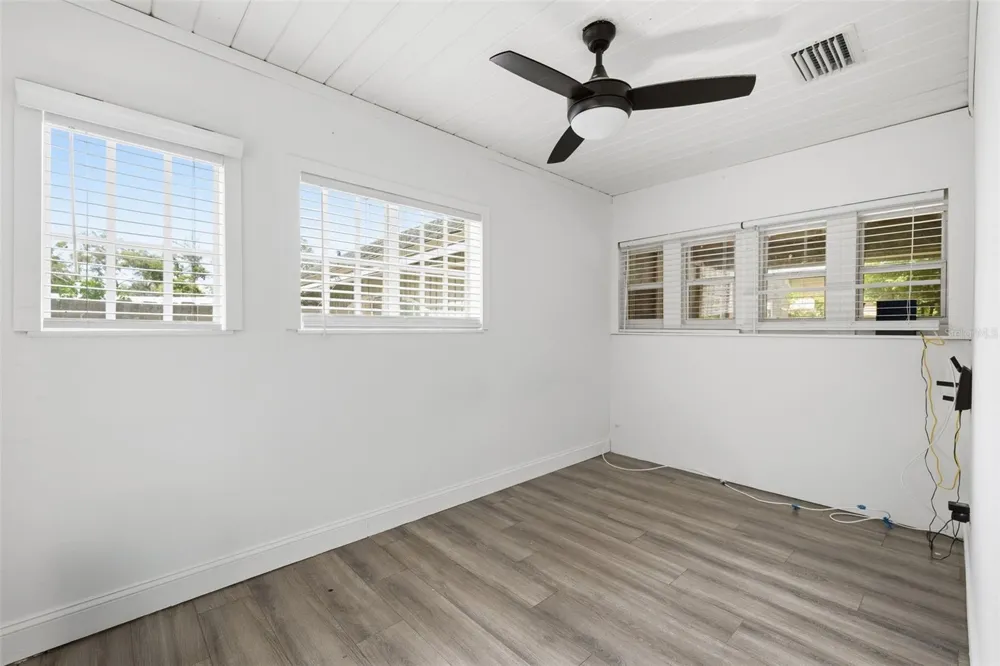 2706 E ANNIE STREET Tampa, FL 33612