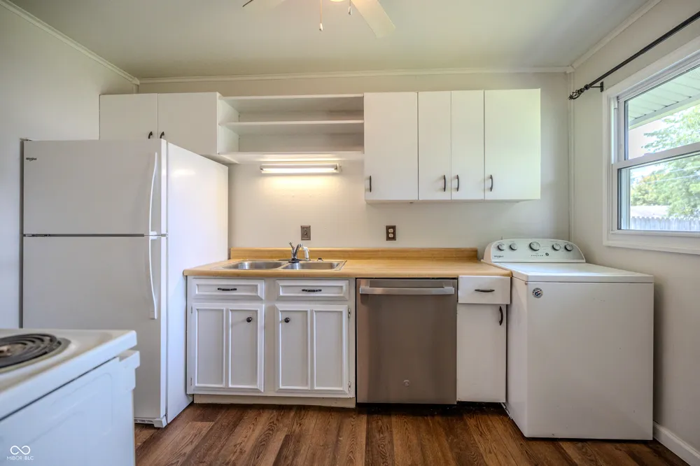 705 Lancelot Drive Marion, IN 46952