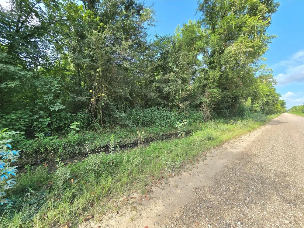 County Road 2500 Liberty, TX 77575