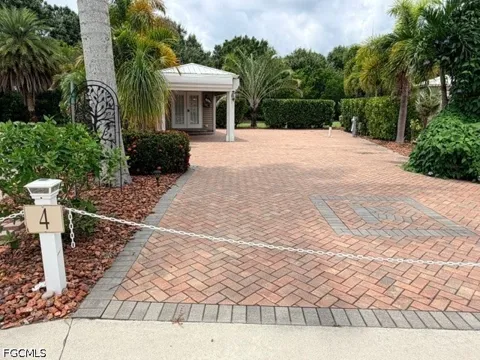 Cypress Trail Resort Circle