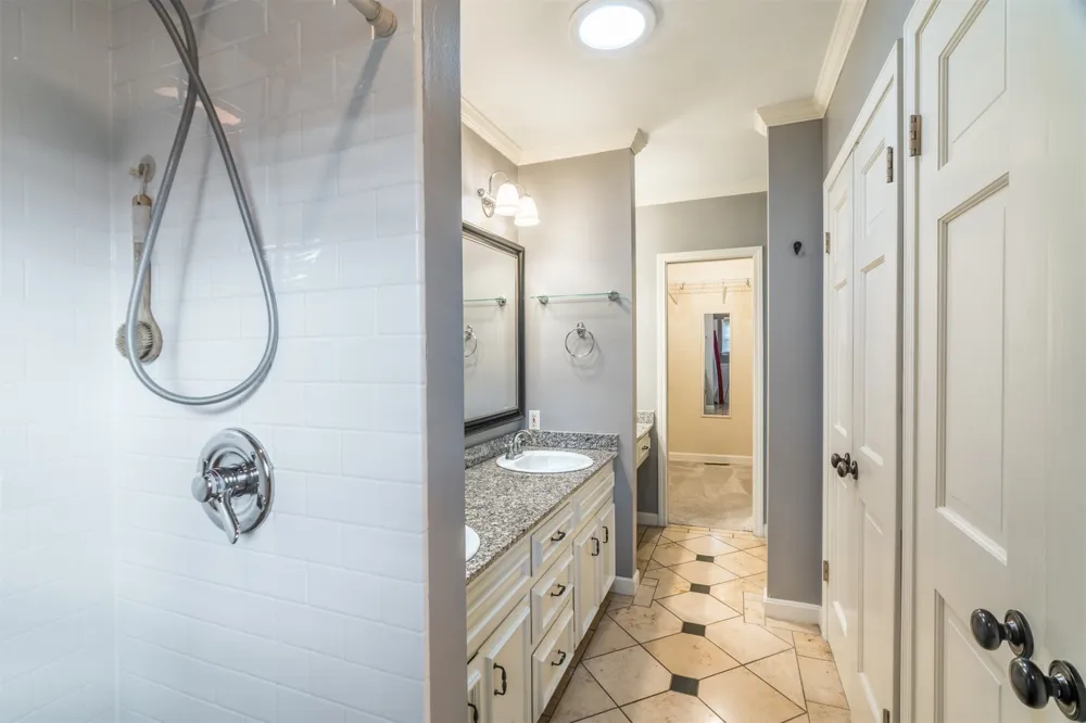 333 E 29th Place Tulsa, OK 74114