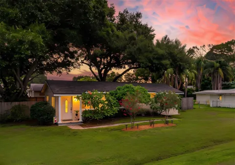 2773 BELLE HAVEN DRIVE