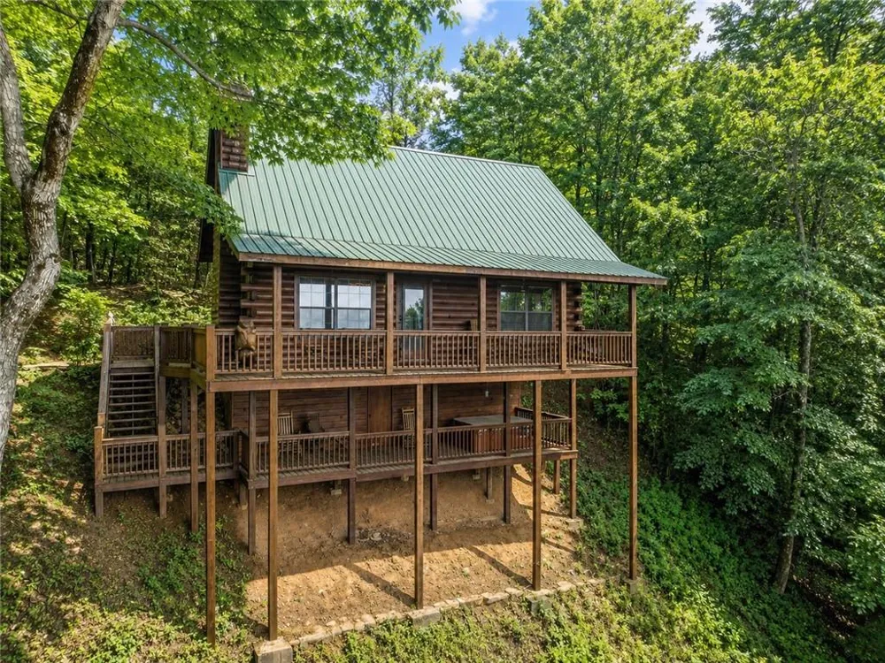 372 Mountain View Road Ellijay, GA 30540