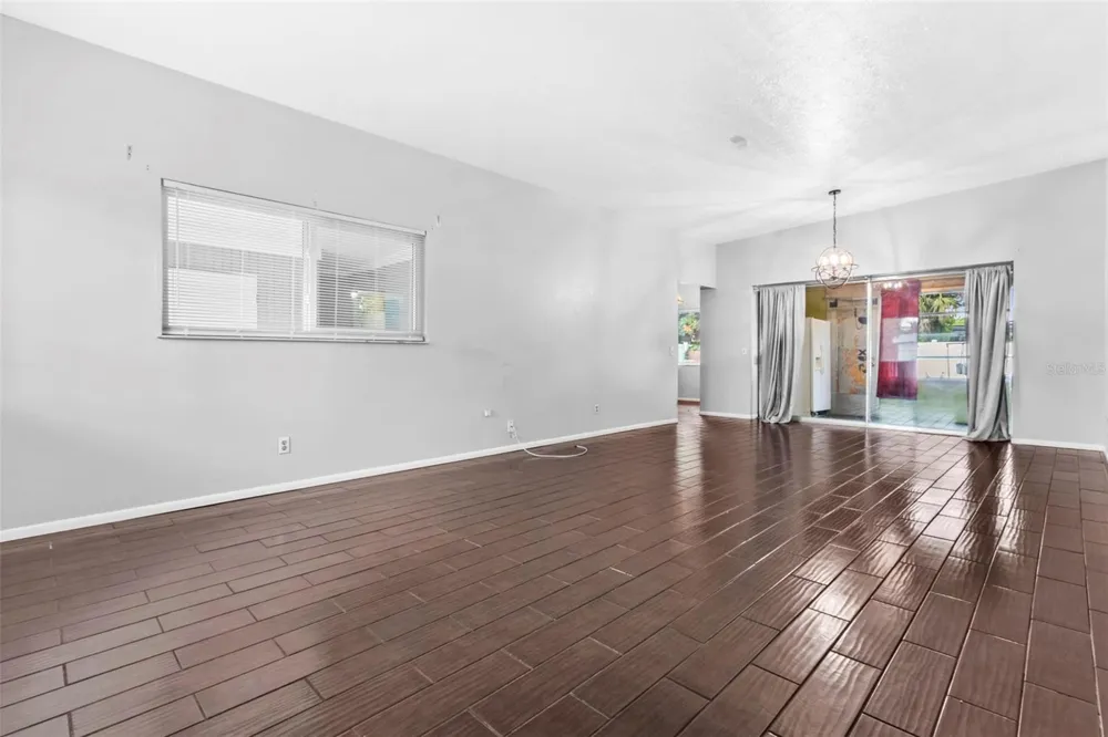 5711 21ST STREET W Bradenton, FL 34207