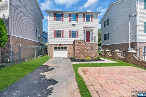 81 Crane Street