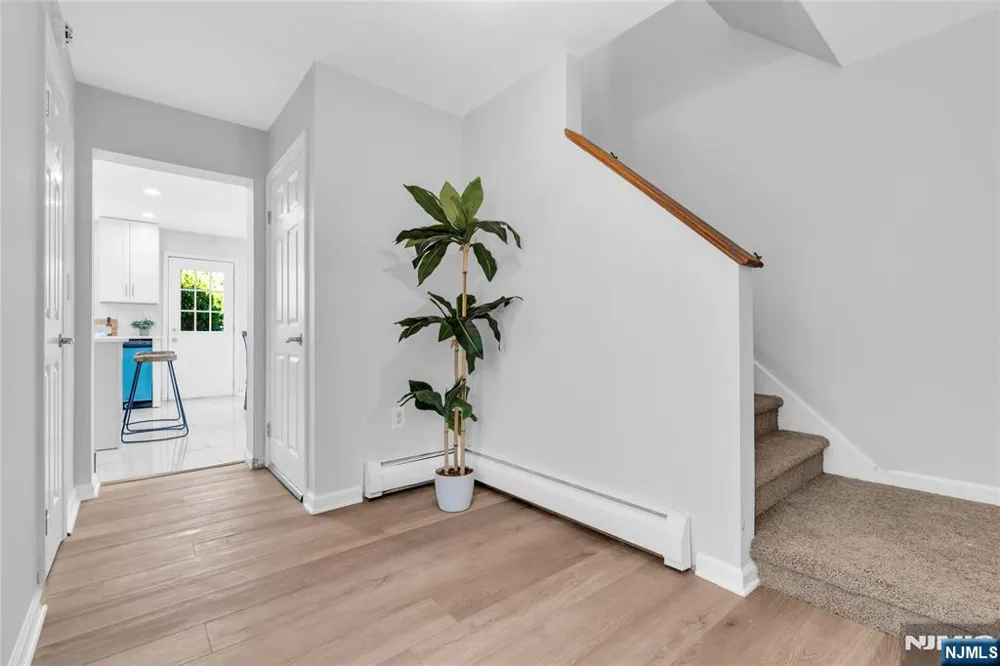 81 Crane Street Newark, NJ 07104