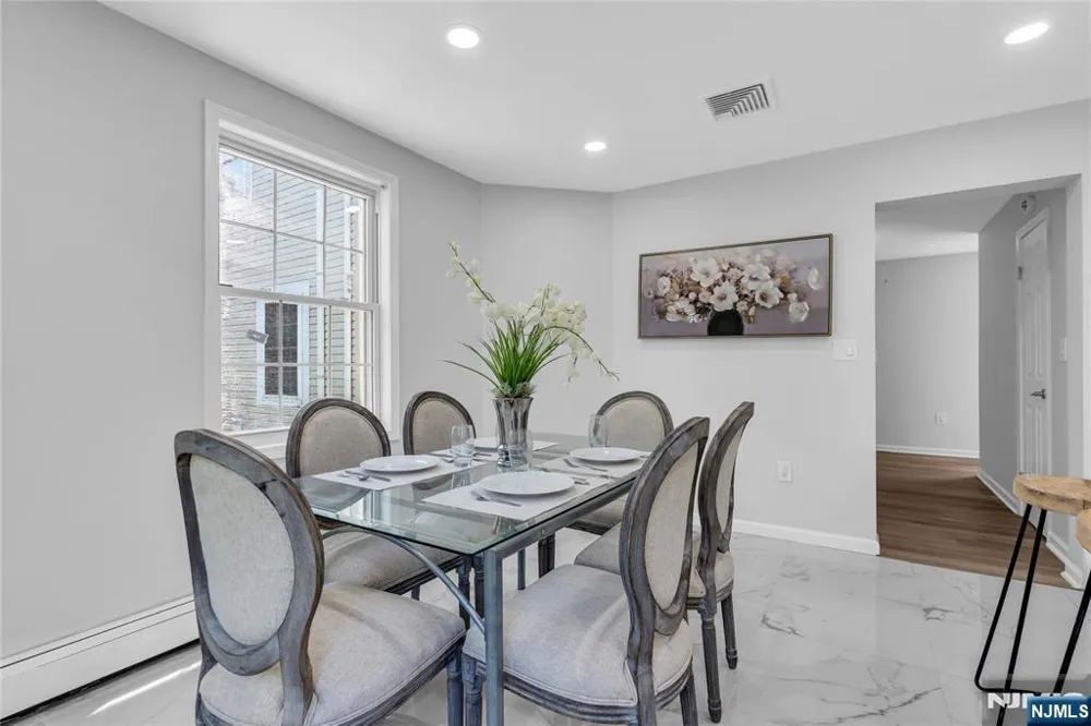 81 Crane Street Newark, NJ 07104