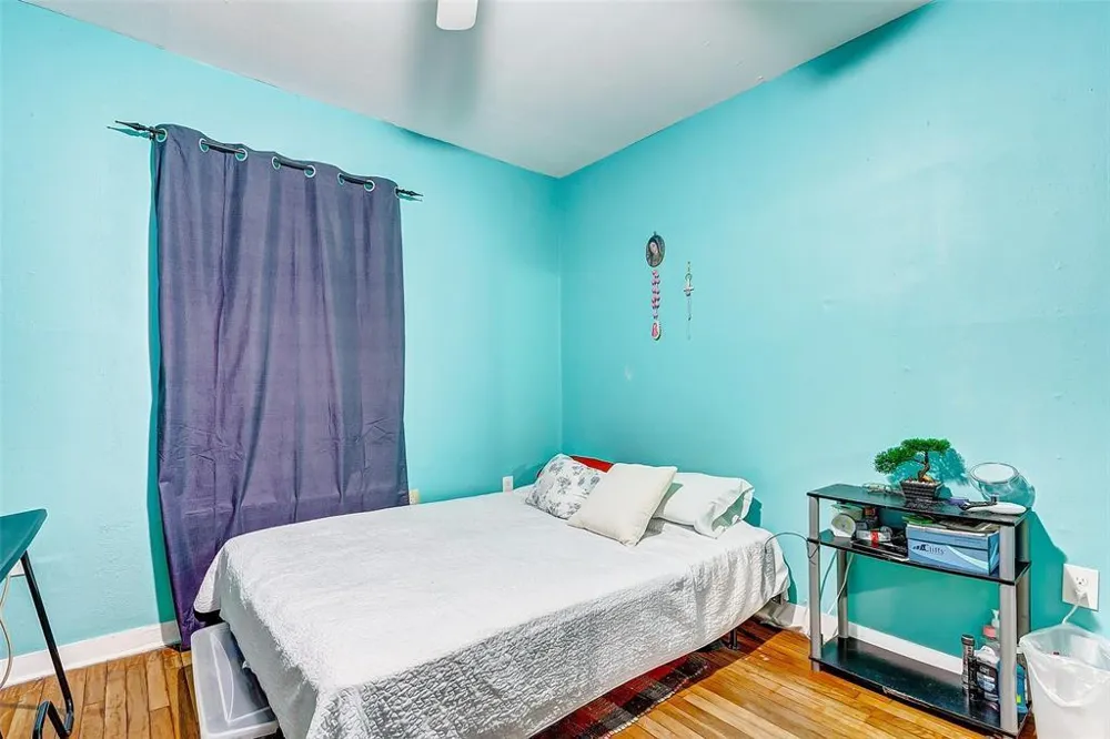 913 Maple Avenue Pasadena, TX 77506