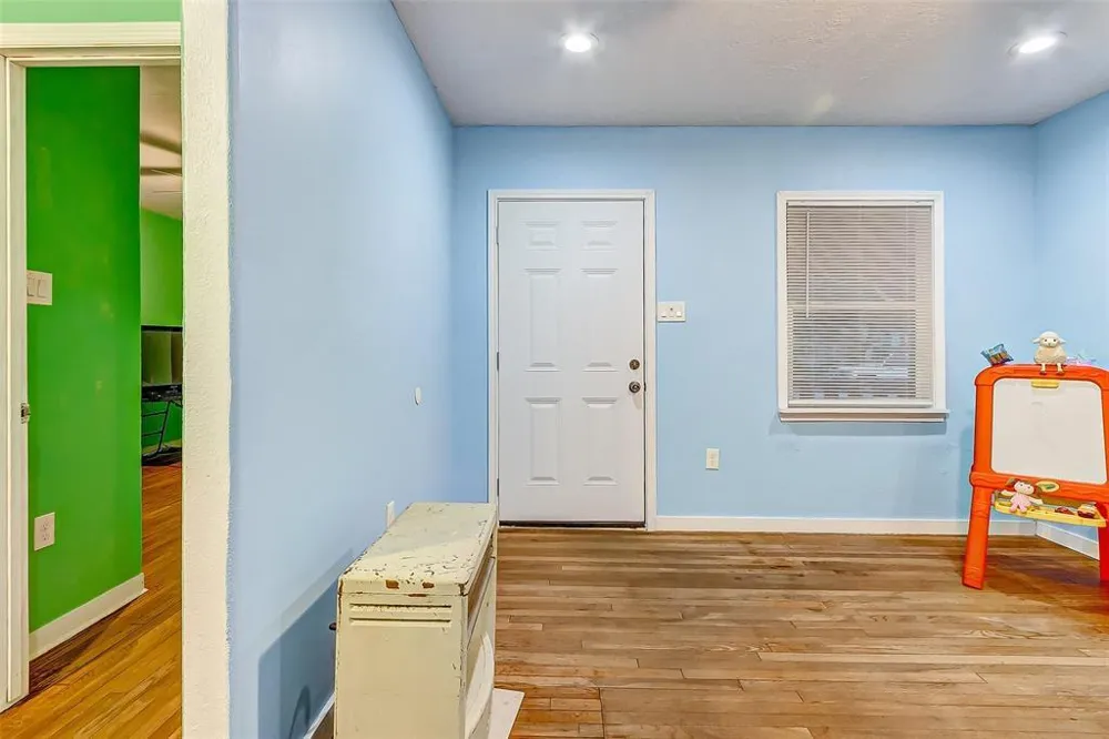 913 Maple Avenue Pasadena, TX 77506