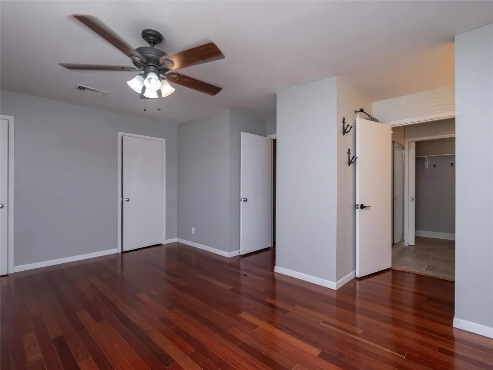 100 Edgewater Drive #44 Livingston, TX 77351