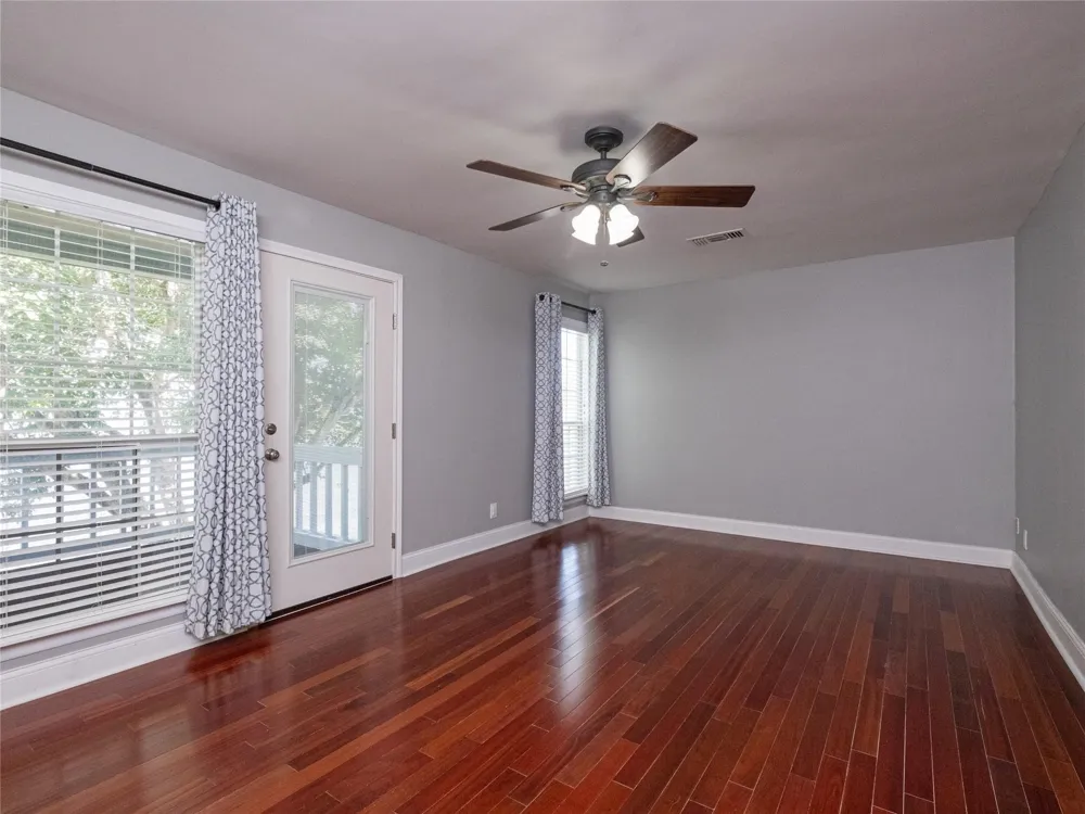 100 Edgewater Drive #44 Livingston, TX 77351