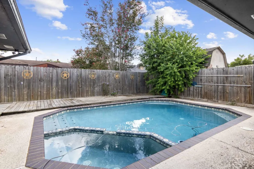 201 E Temperance Lane Deer Park, TX 77536