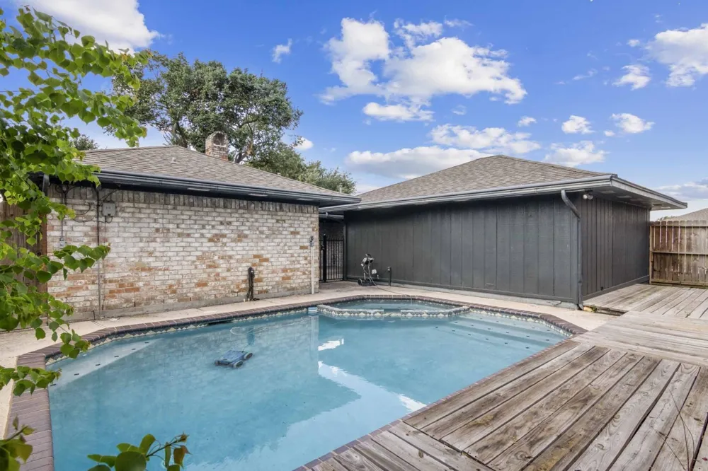 201 E Temperance Lane Deer Park, TX 77536