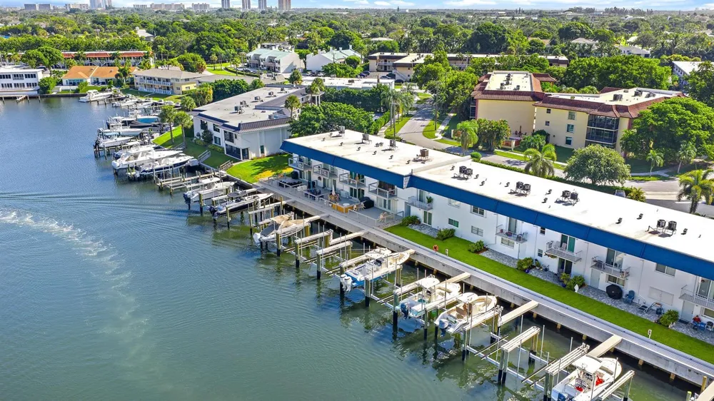 316 Southwind Court #Apt 107 North Palm Beach, FL 33408