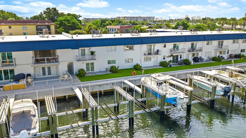 316 Southwind Court #Apt 107 North Palm Beach, FL 33408
