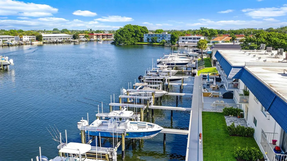 316 Southwind Court #Apt 107 North Palm Beach, FL 33408