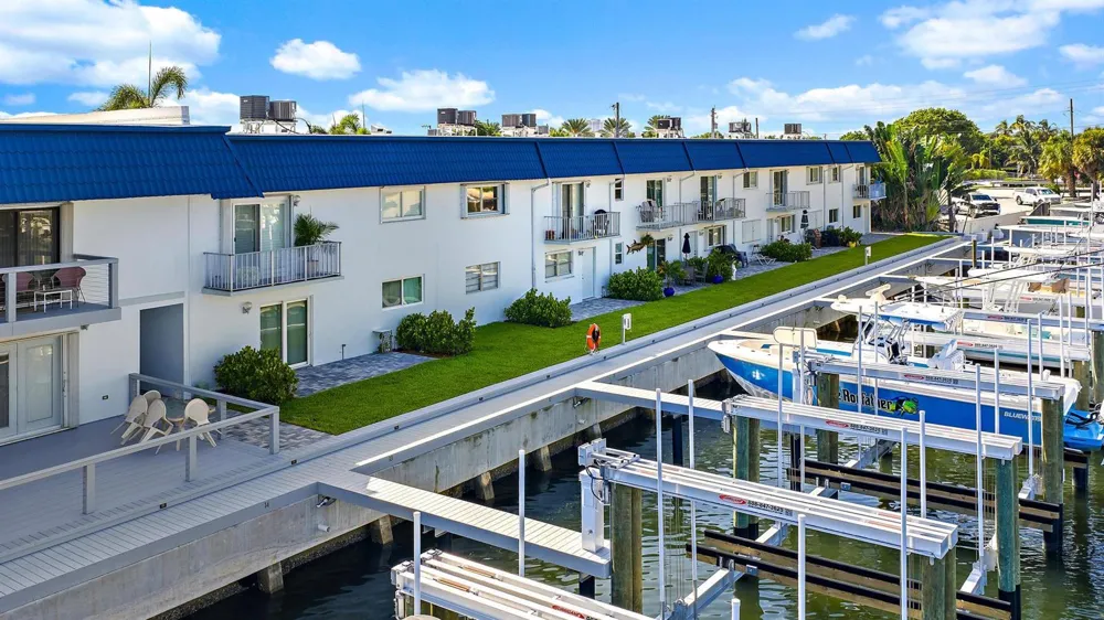 316 Southwind Court #Apt 107 North Palm Beach, FL 33408