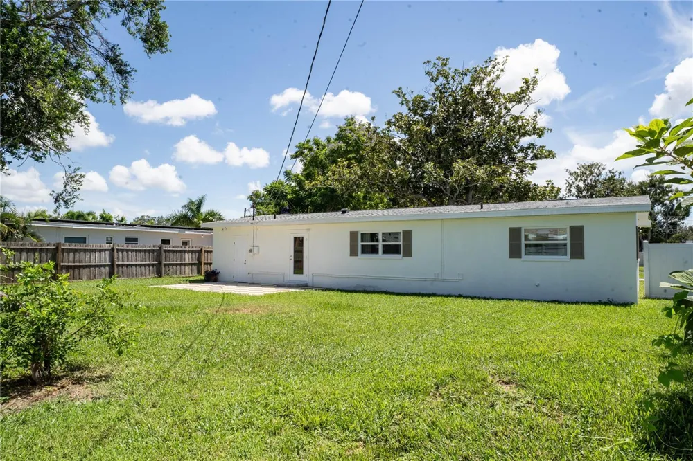 2090 76TH STREET St Petersburg, FL 33710