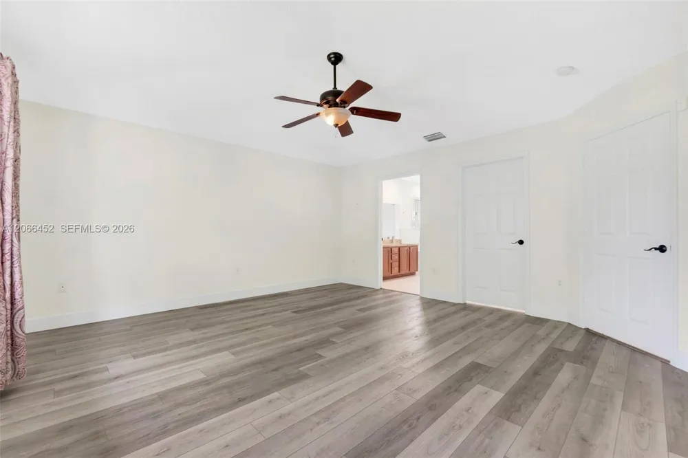 16850 Crestview Ln Weston, FL 33326