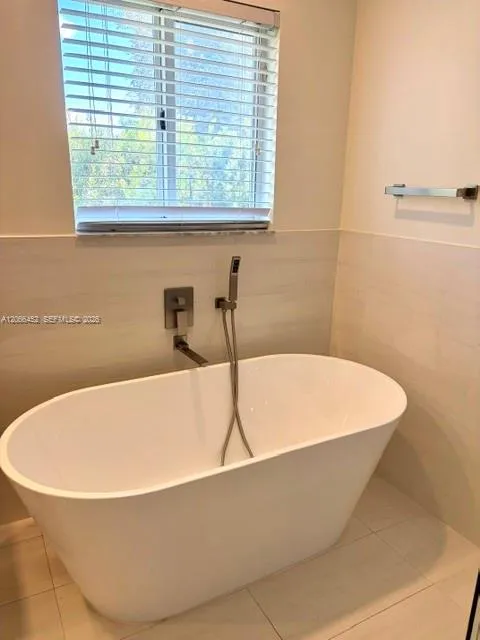 16850 Crestview Ln Weston, FL 33326