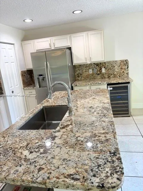 16850 Crestview Ln Weston, FL 33326