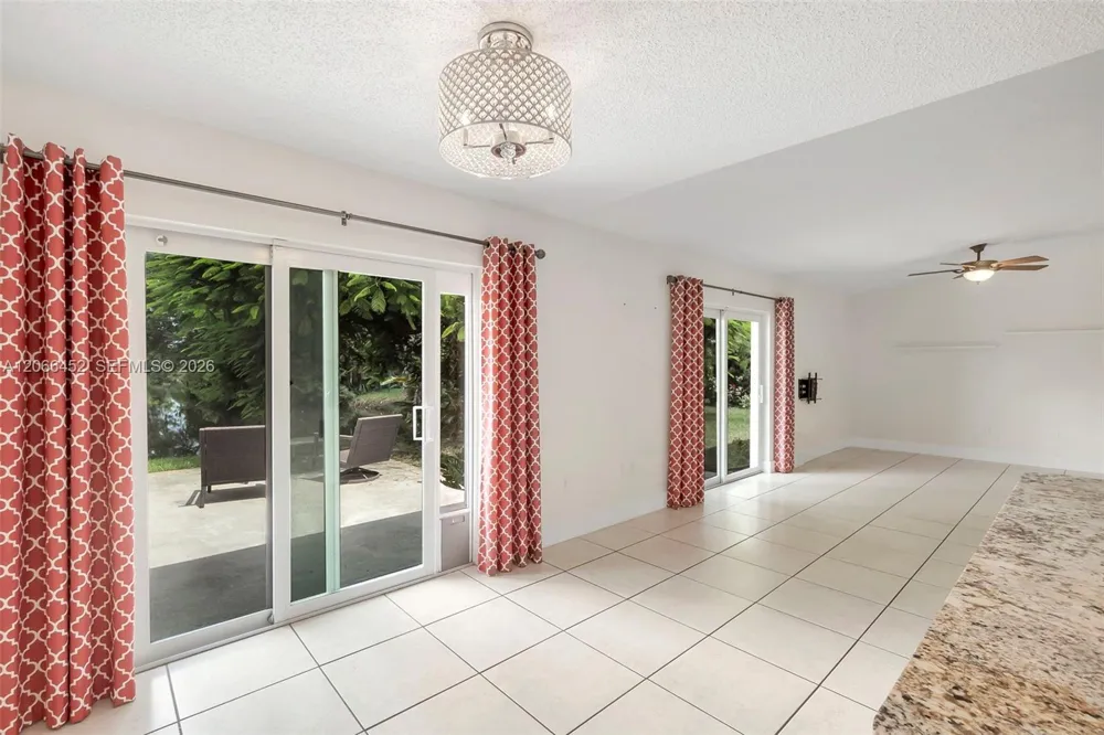 16850 Crestview Ln Weston, FL 33326
